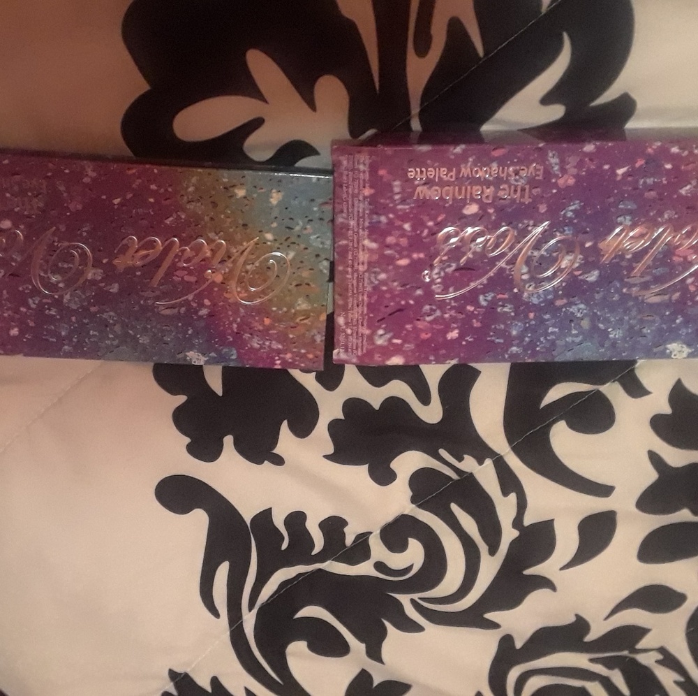 Rainbow make up palette